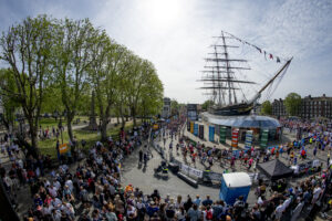 Runners pass the Cutty Sark during the TCS London Marathon on Sunday 26th April 2026.


Photo: Joe Toth for London Marathon Events

For further information: media@londonmarathonevents.co.uk